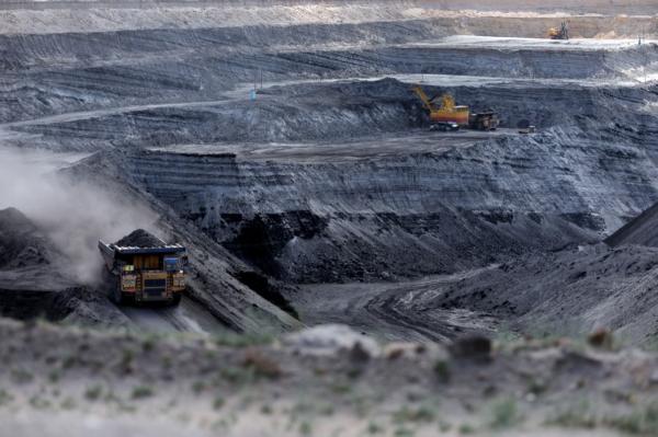 Ерөнхий сайд Г.Занданшатар өвөлжилтийн бэлтгэл ажлын хүрээнд “Шивээ Овоо”ХК-ийн уурхайд ажиллав