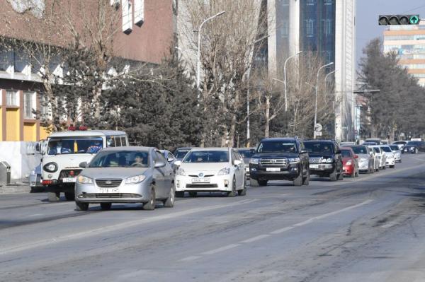 Энэ сарын 25-наас тэгш, сондгой дугаарын хязгаарлалтаар замын хөдөлгөөнд оролцуулна