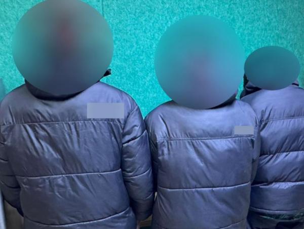 Хүүхдүүд бүлэглэн дээрмийн хэрэг үйлджээ