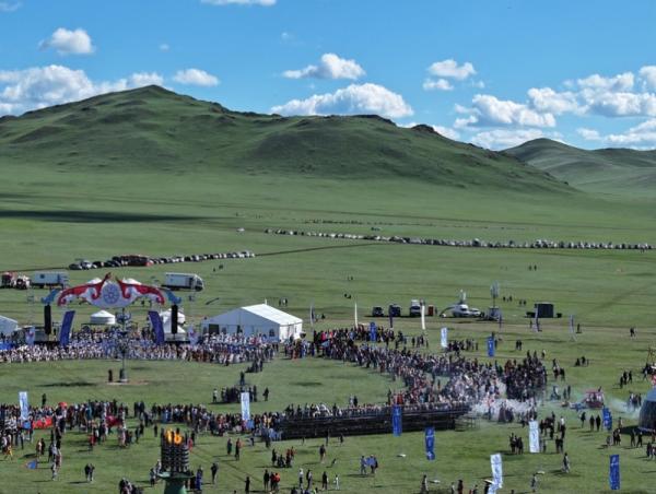 “Нүүдэлчин фестиваль”-д 400 орчим тамирчин өрсөлдөж, 100 гаруй хүлэг уралдана