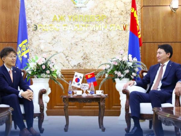 Монгол-Солонгосын аж үйлдвэрийн хамтын ажиллагааг өргөжүүлнэ