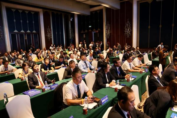 “Монгол-Хятадын V экспо” төр, үйлдвэрлэл, боловсрол, судалгааны байгууллагуудын хамтын ажиллагааны салбар хуралдаанаар эхэллээ