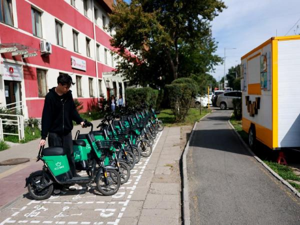 Бага тойруугийн 16 байршилд 719 ширхэг мопед, скүүтэрийн тэмдэглэгээ бүхий зогсоол хийлээ