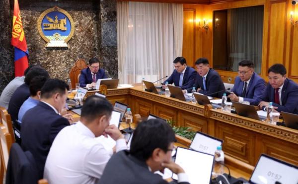 Засгийн газрын хуралдаан болж байна