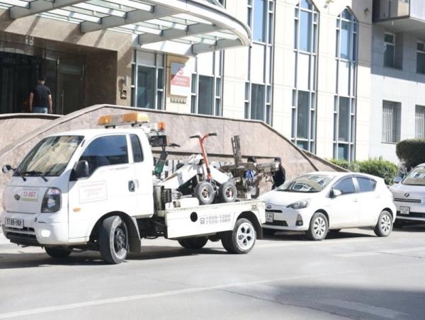 Бага тойруу орчимд зориулалтын зогсоолд байршуулаагүй мопед, скүүтэрийг ачиж эхэллээ