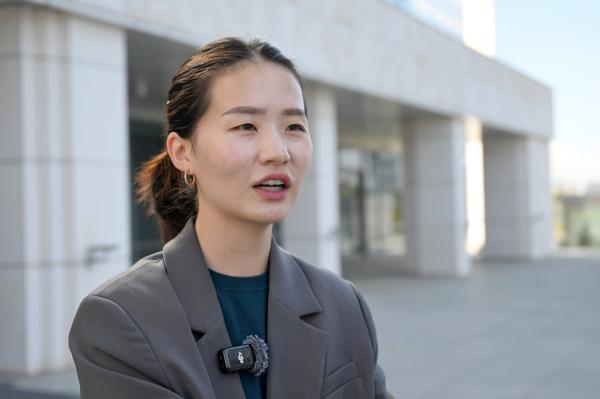 Хотын төвд хэт хуучин орон сууцыг дахин барилгажуулах, барилгын өндрийг тогтоох талаар иргэдээс санал авч эхэллээ