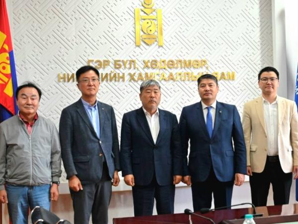 БНСУ-д гэрээтээр ажиллаж буй монгол иргэд үйлдвэрлэлийн салбарт голчлон ажиллаж байна