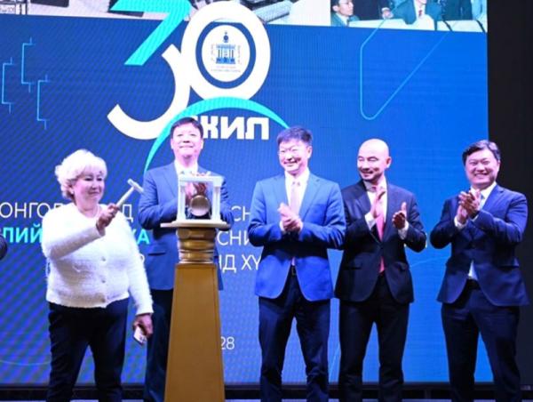 Үнэт цаасны хоёрдогч зах зээлийн арилжаа эхэлсний ойд зориулж цан цохилоо