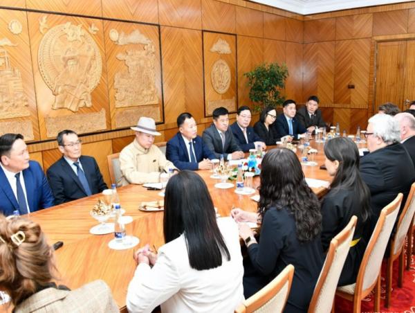 УИХ дахь АН-ын бүлгийн дарга О.Цогтгэрэл Шинэ Зеланд Улсын Парламентын Төлөөлөгчдийн танхимын дарга Жерард Браунлид бараалхлаа