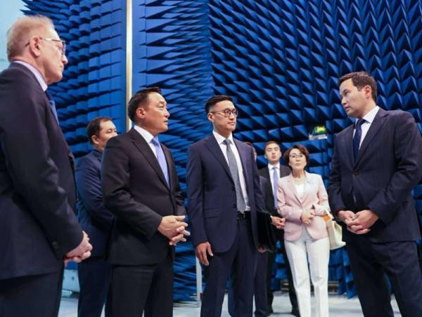 Монгол, Казахстан хоёр улсын хэлэлцээний үр дүнд шинжлэх ухаан, технологи, сансар судлалын хөгжлийг эрчимжүүлнэ