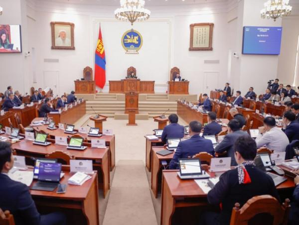 Монгол Улсын 2026 оны төсвийн хүрээний мэдэгдэл, 2027-2028 оны төсвийн төсөөллийн тухай хуульд өөрчлөлт оруулах тухай хуулийн төслийг хоёр дахь хэлэлцүүлэгт шилжүүллээ