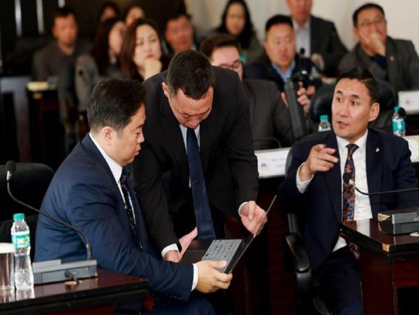 НИТХ-ын дарга А.Баяраар ахлуулсан авто замын түгжрэлийг бууруулах ажлын хэсгийнхэн Чингэлтэй дүүрэгт ажиллалаа