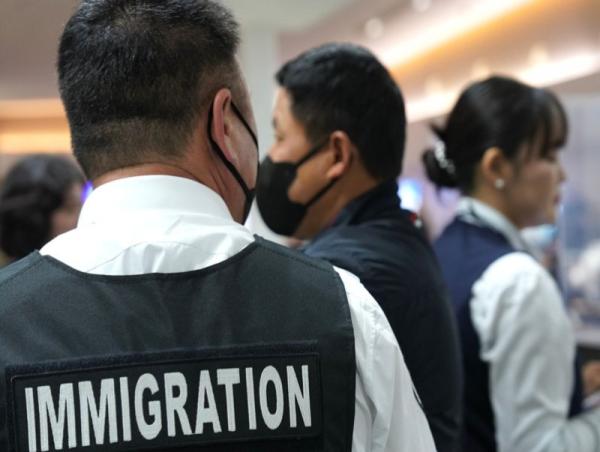 Монгол Улсад хууль бусаар оршин сууж байсан БНХАУ-ын иргэнийг албадан гаргалаа