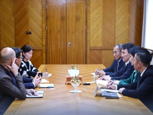 "Бадрах Энержи" компани болон Орано группийн төлөөлөгч нарыг хүлээн авч уулзав