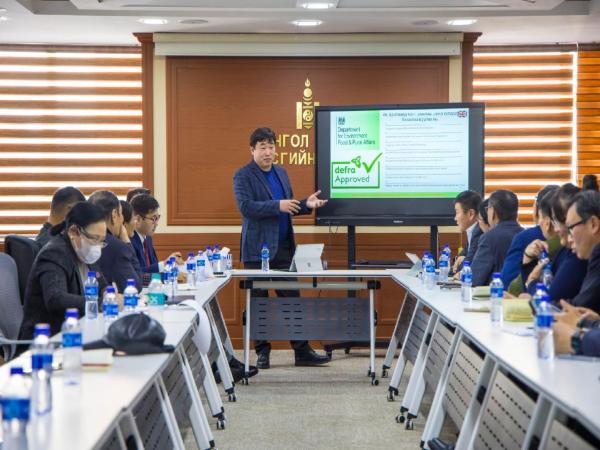 Үүлдэр, омгийн малын өнөөгийн байдал ба баталгаажуулалт сэдвээр хэлэлцүүлэг зохион байгуулав