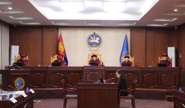 ҮЦХ: Эрүүгийн хуулийн 13.14 буюу “Худал мэдээлэл тараах“ заалтыг Үндсэн хууль зөрчсөн гэж үзлээ