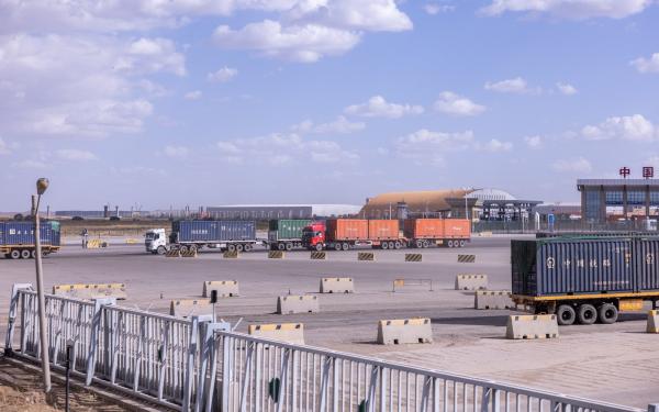 Экспортыг нэмэгдүүлж, худалдааг дэмжих ажлын хэсэг ганцмод боомтод ажиллаж байна