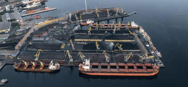 “Эрдэнэс Тавантолгой” ХК түүхэндээ анх удаа БНХАУ-ын зах зээлийн гүнд нүүрс борлуулж эхэллээ