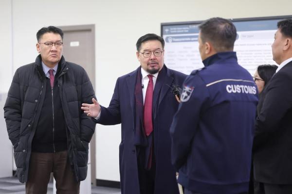 Г.Занданшатар: “Танилын бараа”, “Онцгой шугам” гэх авлига суурьтай, арын хаалганы үйлдлээ таслан зогсоо