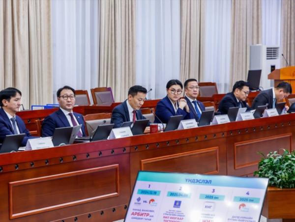 “Жавхлант”, “Шивээ толгой” ашиглалтын тусгай зөвшөөрлийн асуудлаарх нотлох баримтуудыг шинжлэн судалж байна