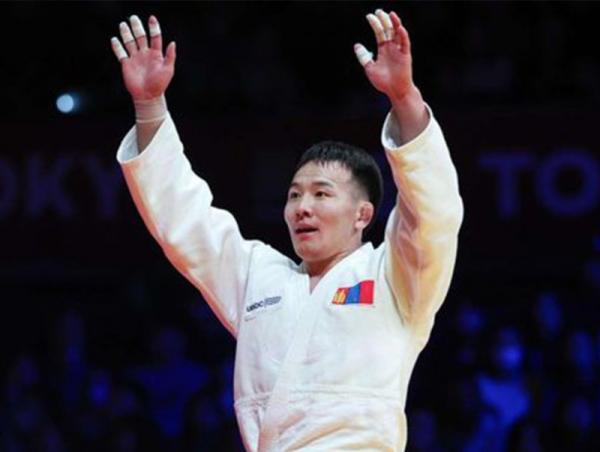 Токиогийн “Их дуулга”-аас О.Уранбаяр хүрэл медаль хүртлээ