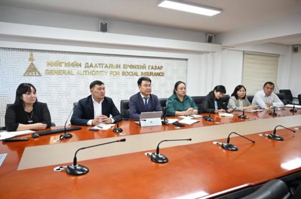 БҮГД НАЙРАМДАХ СОЛОНГОС УЛС ДАХЬ ХӨДӨЛМӨР, НИЙГМИЙН ХАМГААЛЛЫН ҮЙЛЧИЛГЭЭНИЙ ТӨВТЭЙ ЦАХИМ УУЛЗАЛТ ХИЙЛЭЭ