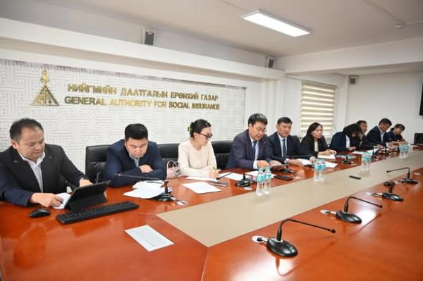 ГЭР БҮЛ, ХӨДӨЛМӨР, НИЙГМИЙН ХАМГААЛЛЫН САЙДЫН БАТАЛСАН УДИРДАМЖИЙН ХҮРЭЭНД АЖЛЫН ХЭСЭГ ХУРАЛДЛАА