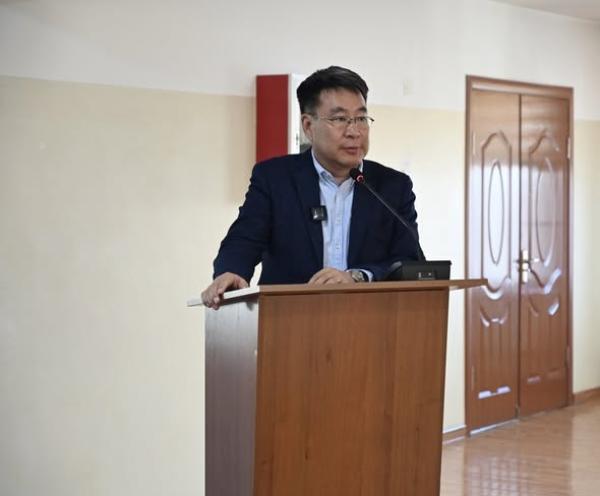 ХОВД АЙМГИЙН НИЙГМИЙН ДААТГАЛЫН ГАЗРЫН АЛБАН ХААГЧИДТАЙ УУЛЗЛАА