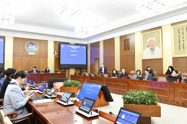 ХЗБХ, ХХНББХ: Байнгын хороодын хамтарсан хуралдаанаар жендэрийн эрх тэгш байдлыг хангах хууль тогтоомжийн хэрэгжилтийн талаарх тайланг хэлэлцэв