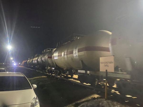 Улаанбаатар төмөр зам дээр шатахуунтай 761 вагон байна