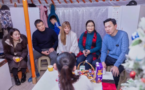 Н.Учрал нарны хавтангаар тог, дулаанаа шийдсэн өрхийн сайн туршлагатай танилцав