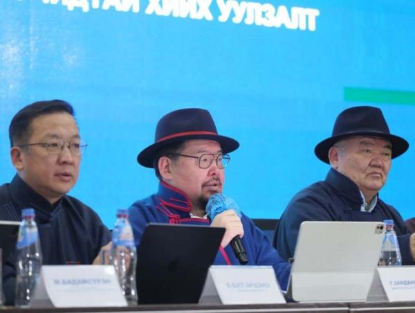 Хөвсгөл аймгийн төвд үерийн хамгаалалтын далан барихад шаардагдах зардлыг ирэх оны төсөвт суулгахаар болов