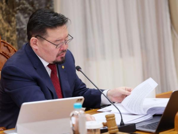 ЗГ: Замын-Үүд боомтыг цэгцэлж нэгдсэн удирдлага, зохицуулалтаар хангаж ажиллахыг Ерөнхий сайд үүрэг болголоо