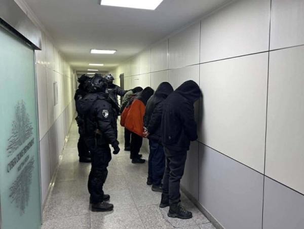 Солонгосын 3 иргэн Монголын 9 иргэнтэй бүлэглэн хууль бус мөрийтэй тоглоом зохион байгуулж ашиг олж байжээ