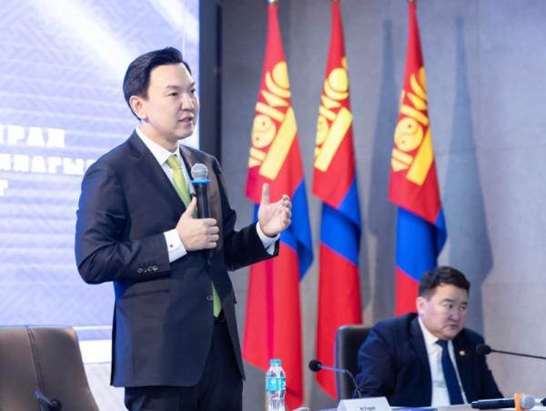 Н.Учрал: Аймгуудын эдийн засгийн бие даасан байдлыг нэмэгдүүлж, эрх мэдлийг орон нутагт шилжүүлнэ