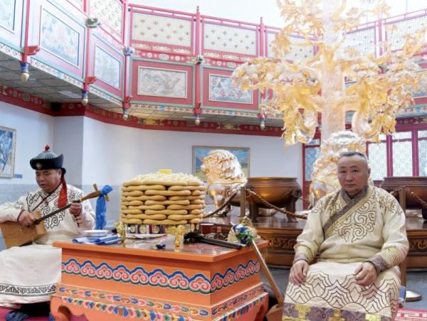 &ldquo;Эзэн улаан бодон&rdquo; баатарлаг тууль хайллаа