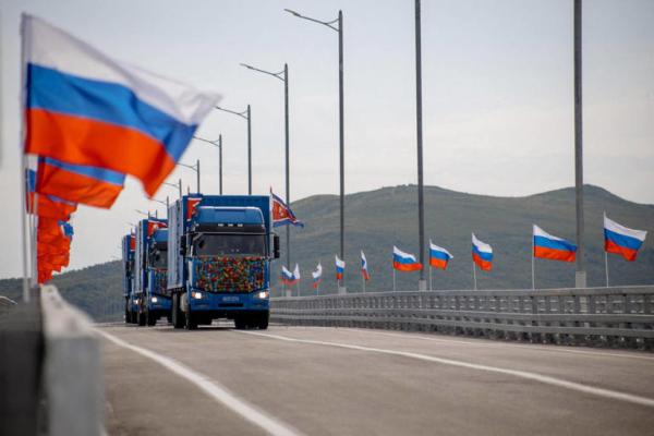 Гадаад: Хойд Солонгос, ОХУ-ын холбосон анхны авто замын гүүрийг нээжээ
