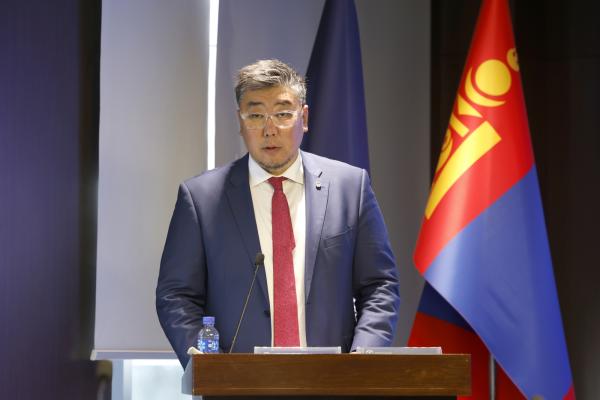 Төрөөс мөнгөний бодлогын талаар 2027 онд баримтлах Үндсэн чиглэлийн төсөлд санал авах нээлттэй хэлэлцүүлэг боллоо
